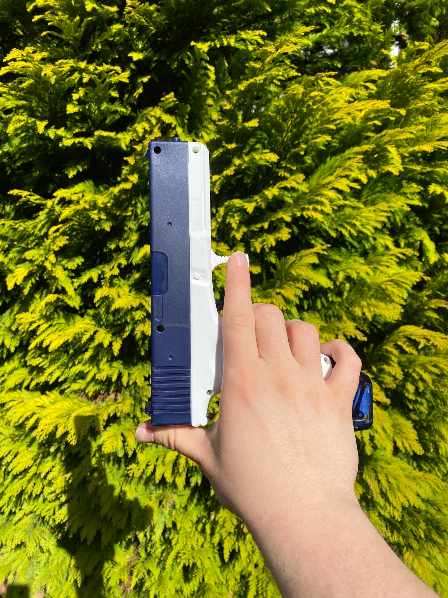 Aqua Glock